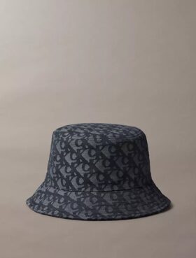 Bucket hat med monogrammönster över hela ytan