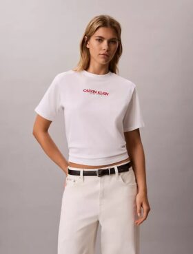 Calvin Klein-logotyp, boxig T-shirt