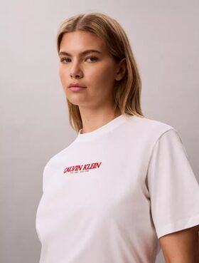 Calvin Klein-logotyp, boxig T-shirt