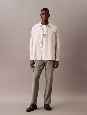 Cargo-byxor i lyocellblandning med raka ben och tvättad look