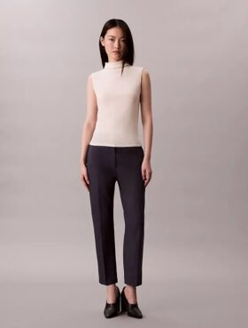 Chinobyxor i Cotton Stretch med rak passform