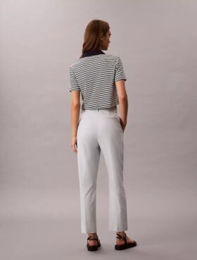Chinobyxor i Cotton Stretch med rak passform