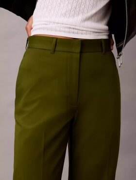 Chinobyxor i Cotton Stretch med rak passform