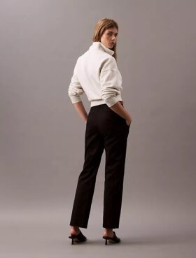 Chinobyxor i Cotton Stretch med rak passform