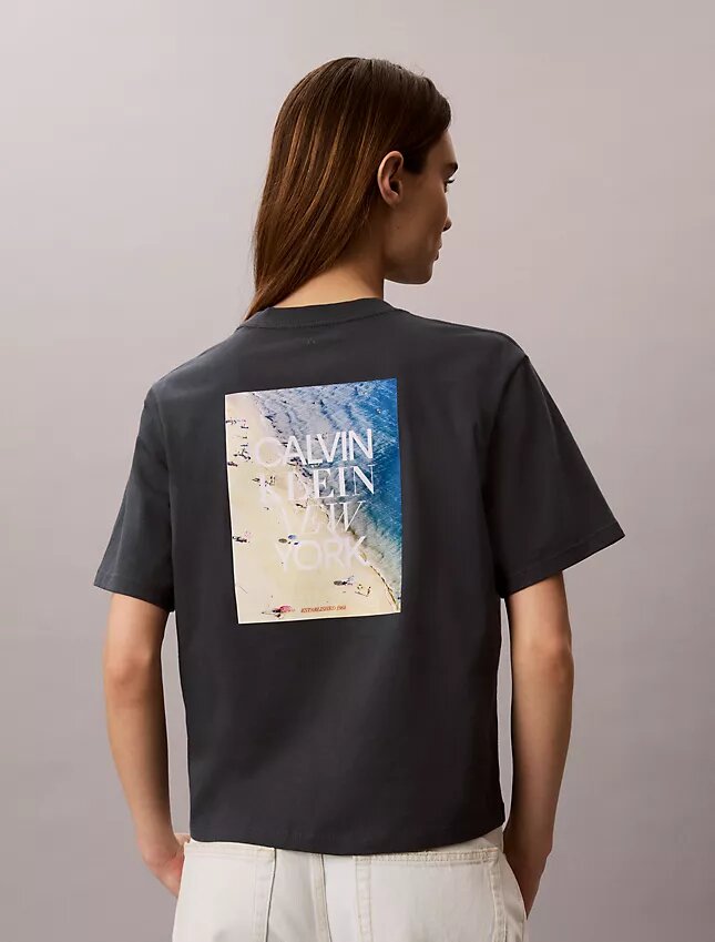 CK Be T-shirt med fotomotiv och boxig passform CK Be T-shirt med fotomotiv och boxig passform