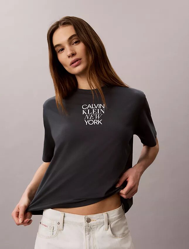 CK Be T-shirt med fotomotiv och boxig passform CK Be T-shirt med fotomotiv och boxig passform