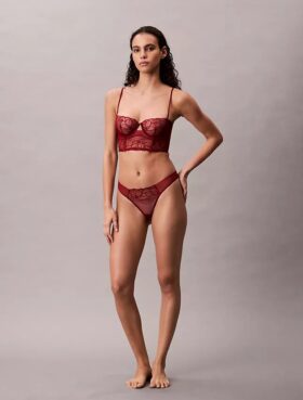 CK Black blommig spets Thong CK Black blommig spets Thong