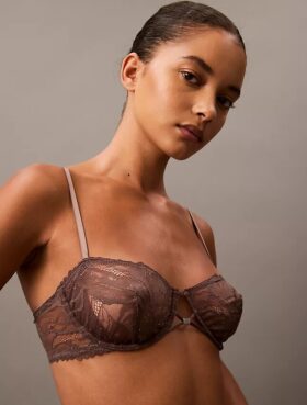 CK Black blommig spets, Unlined balconette-bh CK Black blommig spets, Unlined balconette-bh