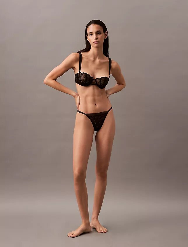 CK Black blommig spets, Unlined balconette-bh CK Black blommig spets, Unlined balconette-bh