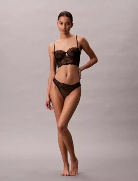 CK Black Thong med blommig spets