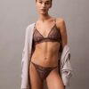 CK Black Thong med blommig spets CK Black Thong med blommig spets
