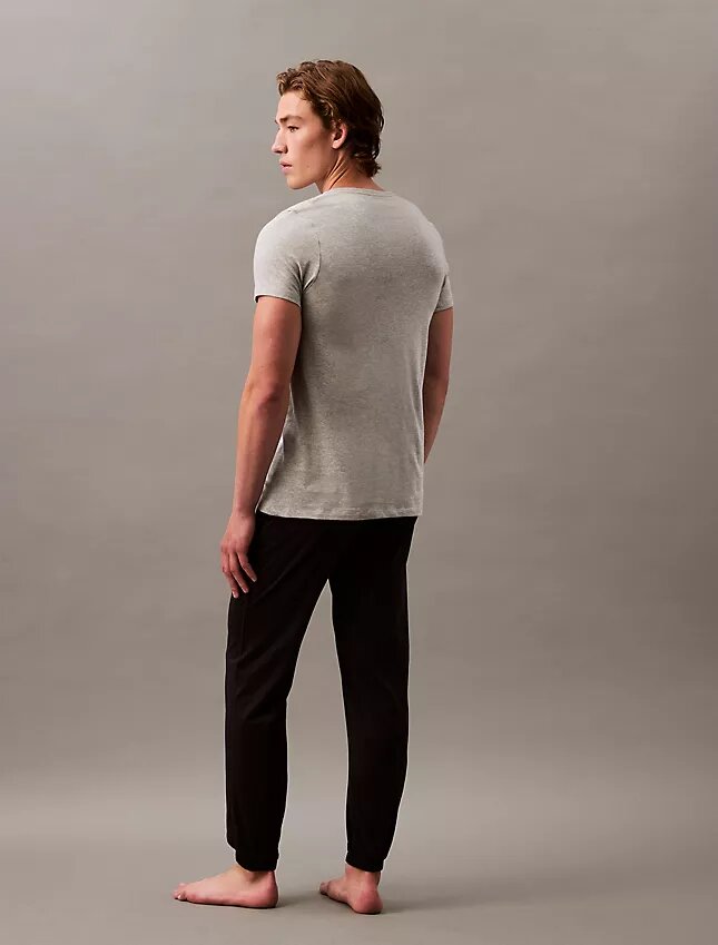 Cotton Classics 3-pack T-shirt med klassisk passform och V-ringning Cotton Classics 3-pack T-shirt med klassisk passform och V-ringning