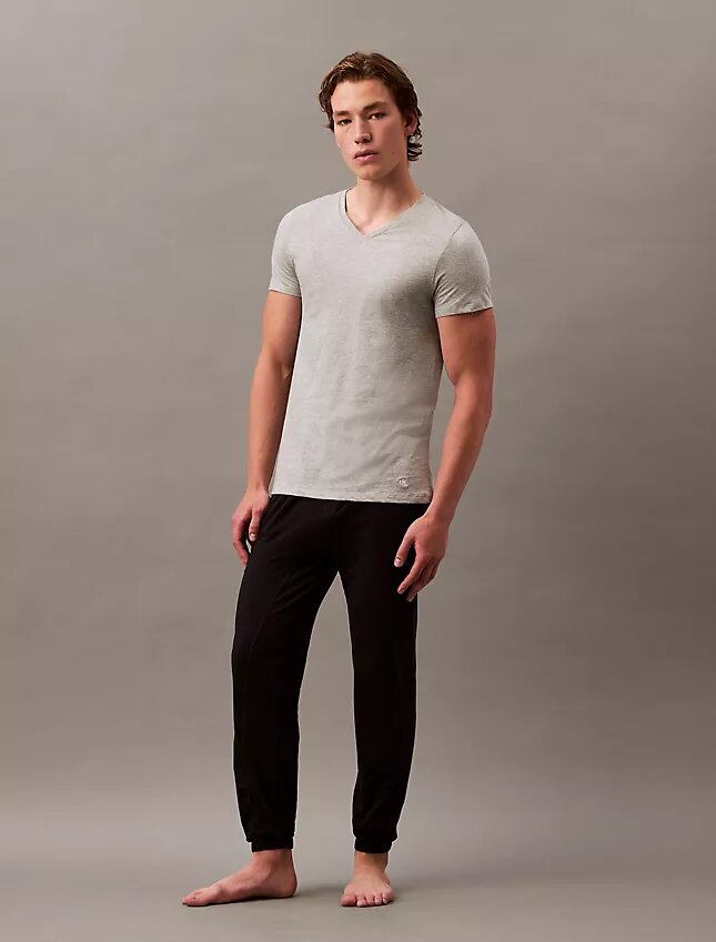 Cotton Classics 3-pack T-shirt med klassisk passform och V-ringning Cotton Classics 3-pack T-shirt med klassisk passform och V-ringning