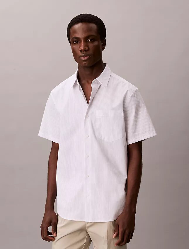Cotton Stretch-skjorta med smala ränder och knappar Cotton Stretch-skjorta med smala ränder och knappar