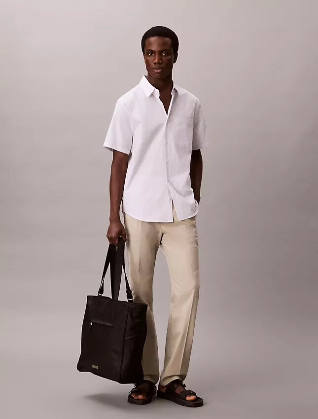 Cotton Stretch-skjorta med smala ränder och knappar Cotton Stretch-skjorta med smala ränder och knappar