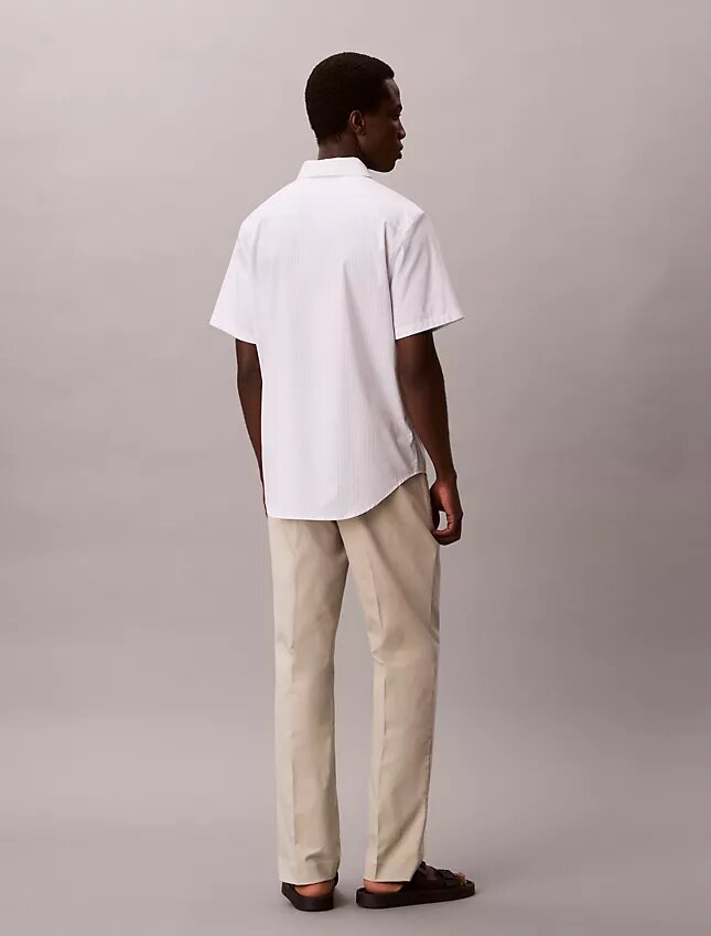 Cotton Stretch-skjorta med smala ränder och knappar Cotton Stretch-skjorta med smala ränder och knappar
