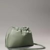 Crossbody-väska med Monogram och dragsko Crossbody-väska med Monogram och dragsko