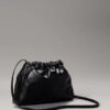Crossbody-väska med Monogram och dragsko Crossbody-väska med Monogram och dragsko