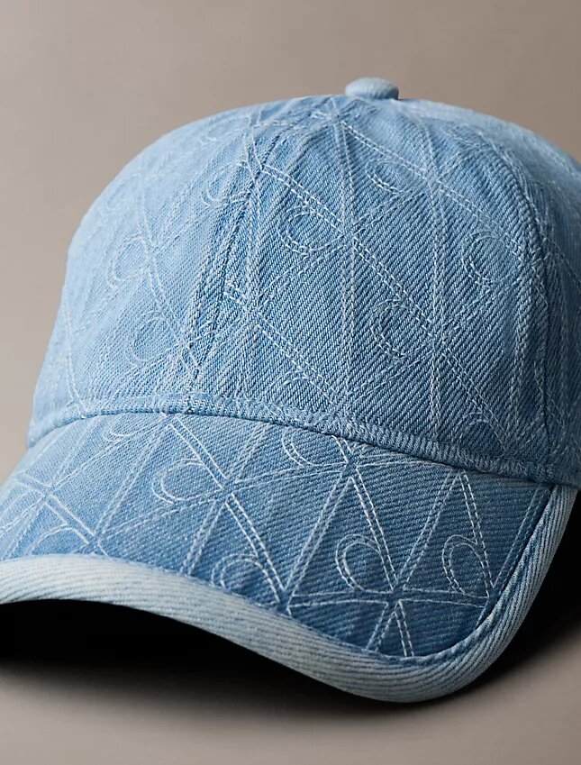 Denim-baseballkeps med emblem-logotyp över hela ytan Denim-baseballkeps med emblem-logotyp över hela ytan