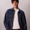Denim Overshirt med Monogram över hela plagget i 90-talsstil Denim Overshirt med Monogram över hela plagget i 90-talsstil