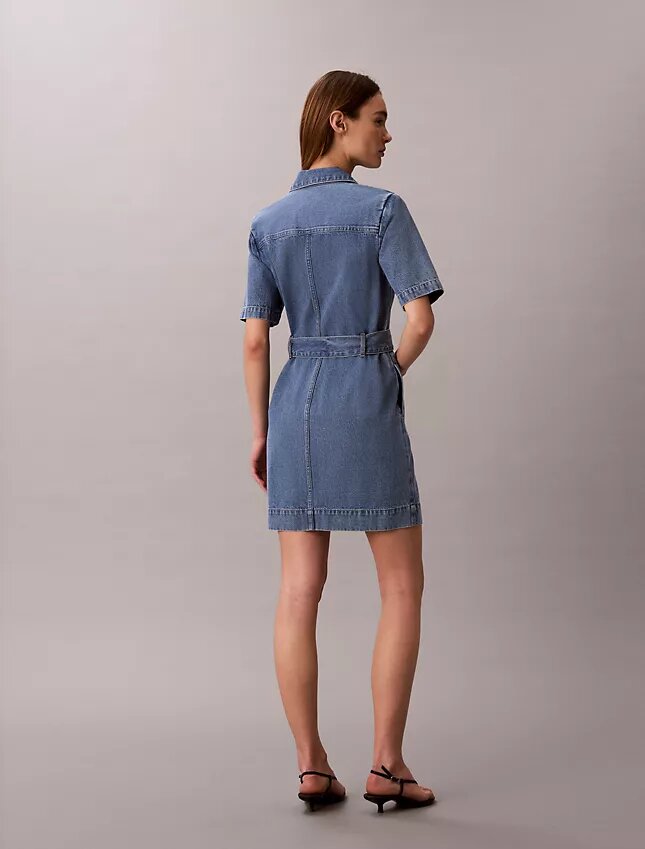 Denimklänning med bälte Denimklänning med bälte