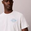 Diner Calvin Klein T-shirt med grafiskt logo Diner Calvin Klein T-shirt med grafiskt logo