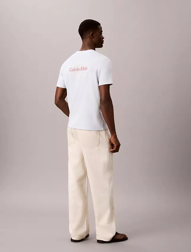 Diner Calvin Klein T-shirt med grafiskt logo Diner Calvin Klein T-shirt med grafiskt logo