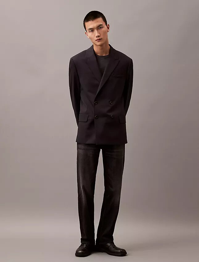 Dubbelknäppt blazer i en blandning av ull och gabardin Dubbelknäppt blazer i en blandning av ull och gabardin