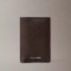 Elegant kompakt bifold-plånbok i Saffiano Elegant kompakt bifold-plånbok i Saffiano