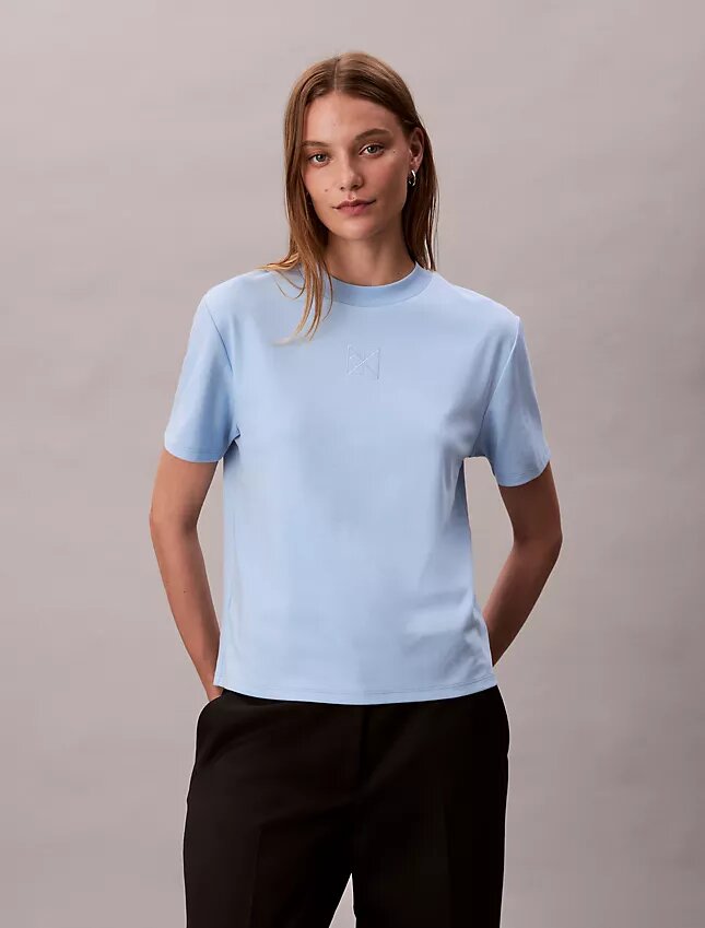Emblem-logotyp Klassisk T-shirt Emblem-logotyp Klassisk T-shirt