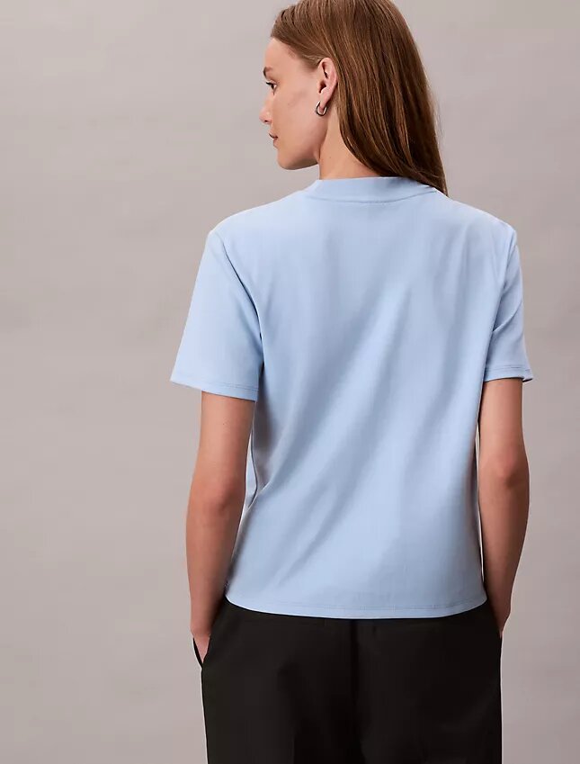 Emblem-logotyp Klassisk T-shirt Emblem-logotyp Klassisk T-shirt