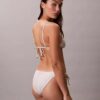 Enfärgad bikini-underdel med knytband i sidorna Enfärgad bikini-underdel med knytband i sidorna