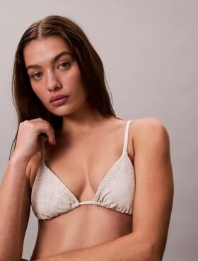Enfärgad triangel-Bikini-toppar Enfärgad triangel-Bikini-toppar