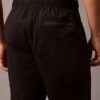Enfärgade badshorts med 18 cm innerbenslängd Enfärgade badshorts med 18 cm innerbenslängd