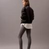 Enfärgade skinnybyxor i ponte Enfärgade skinnybyxor i ponte
