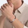 Fasat ID-läderarmband
