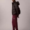 Fleece-joggingbyxor med Monogram-grafik Fleece-joggingbyxor med Monogram-grafik