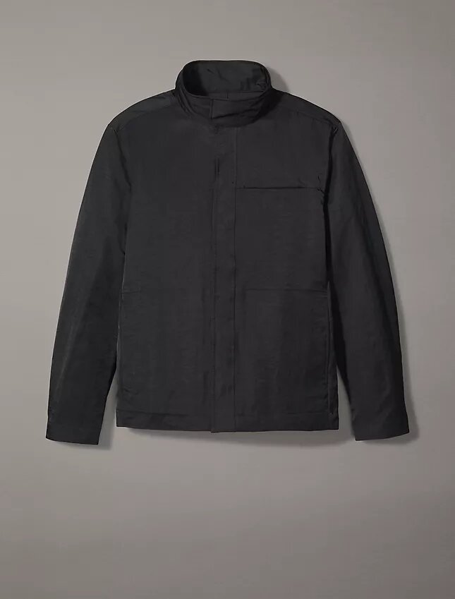 Fältjacka i skrynkligt nylon Fältjacka i skrynkligt nylon