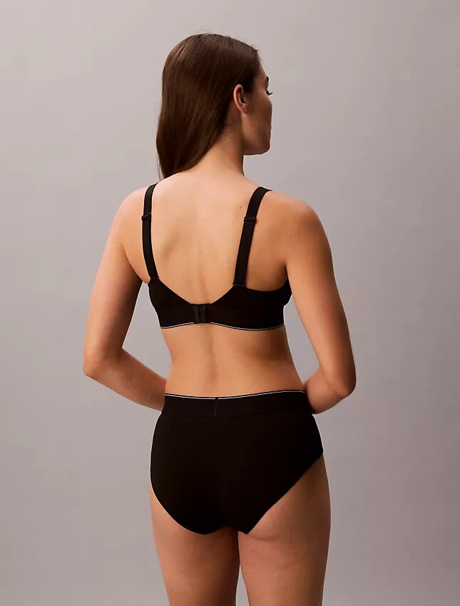 Grafisk Monogram-Bralette i Microfiber med stretch och lätt foder Grafisk Monogram-Bralette i Microfiber med stretch och lätt foder