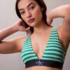 Grafisk Monogram-Microfiber, stretch, lätt fodrad triangel-Bralette Grafisk Monogram-Microfiber, stretch, lätt fodrad triangel-Bralette