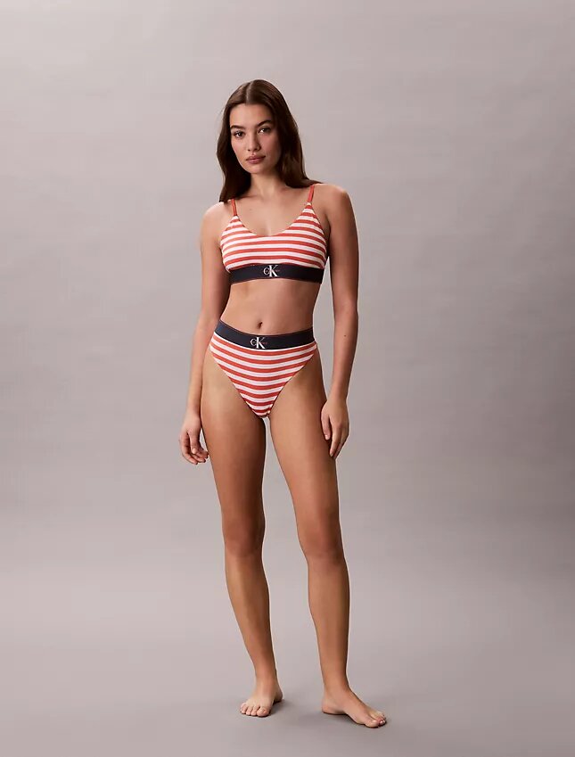 Grafisk monogram-Thong i stretchig Microfiber Grafisk monogram-Thong i stretchig Microfiber