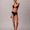 Grafisk monogram-Thong i stretchig Microfiber Grafisk monogram-Thong i stretchig Microfiber