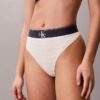 Grafisk monogram-Thong i stretchig Microfiber Grafisk monogram-Thong i stretchig Microfiber