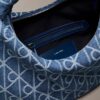 Hobo-väska i denim med emblem-logotyp över hela ytan Hobo-väska i denim med emblem-logotyp över hela ytan