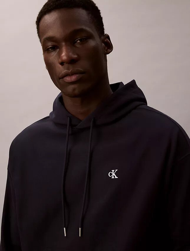 Hoodie i premiumfrotté med avslappnad passform och Monogram Hoodie i premiumfrotté med avslappnad passform och Monogram