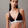 Icon Bomull Modal Lätt fodrad Triangel Bralette med knäppning fram