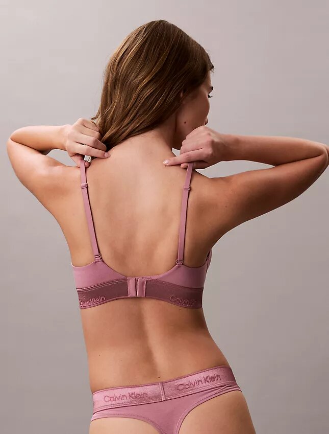 Ikonisk bomulls- och Modal-Bralette med metalliskt mönster och lätt foder Ikonisk bomulls- och Modal-Bralette med metalliskt mönster och lätt foder