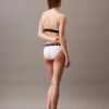 Intense Power Pride Lätt fodrad triangel-Bralette Intense Power Pride Lätt fodrad triangel-Bralette