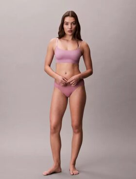 Invisibles trådlös, lätt fodrad Bralette Invisibles trådlös, lätt fodrad Bralette