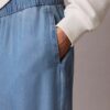 Jeans i avslappnad denim med dragkedja Jeans i avslappnad denim med dragkedja